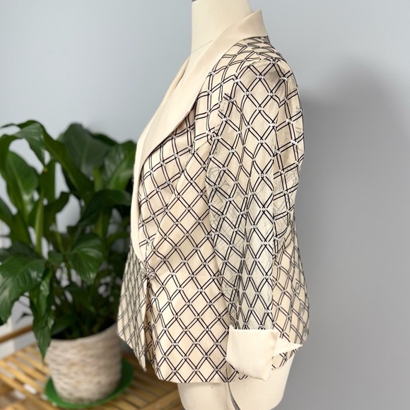 NWT R&M Richards Evening Jacket 20W Champagne & Black Diamond Rhinestone Clasp - Picture 5 of 11